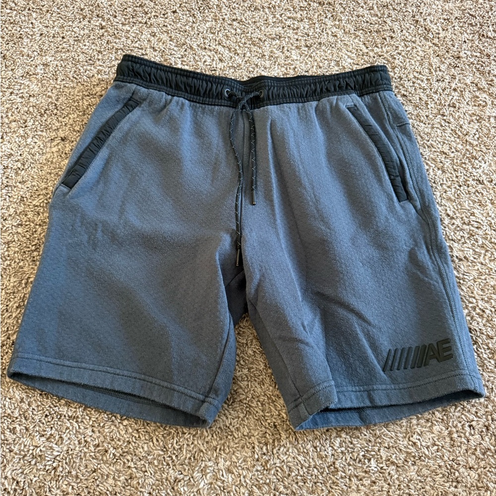American Eagle Outfitters Men's Black and Blue Athletic Shorts